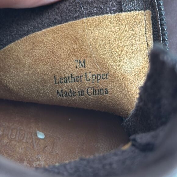 L'Amourt Des Pieds Hadirat NWOT Brown Weathered Cow Suede Ankle Zip Booties Sz 7 - Picture 6 of 7